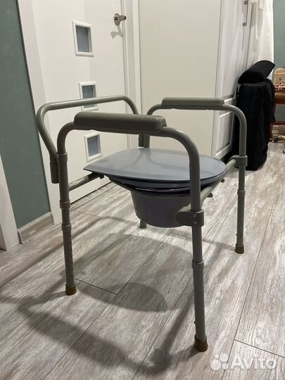 Стул санитарный