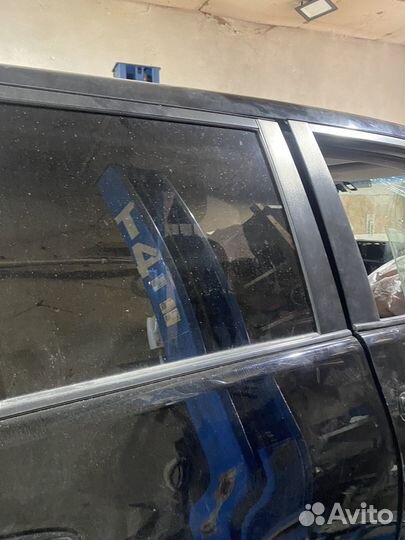 Стекло заднее правое Toyota Land Cruiser Prado 150