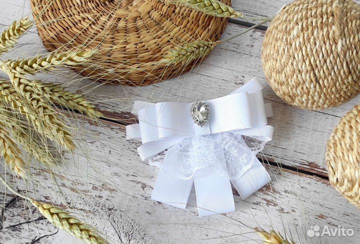 Школьный галстук брошь для девочки ручной работы