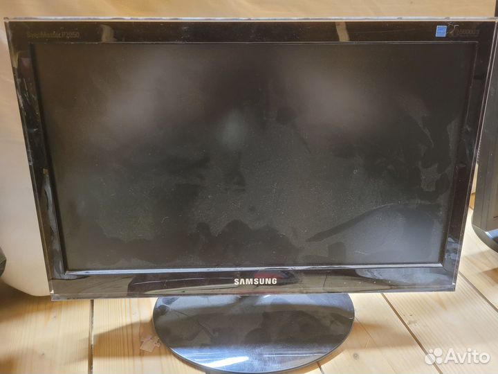 Компьютерные мониторы 4 шт