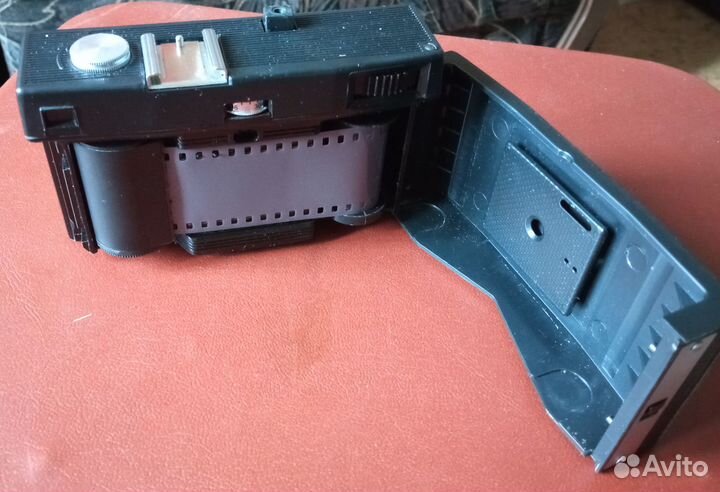 Пленочный фотоаппарат 