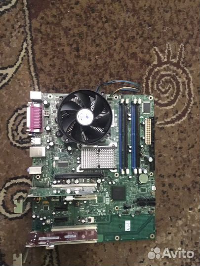 Материнская плата 775