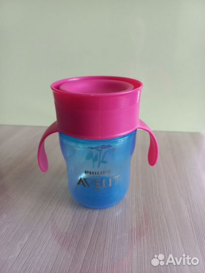 Поильник avent непроливайка