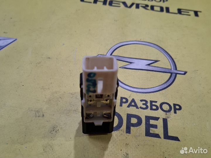 Кнопка стеклоподъемника Chevrolet Aveo T250