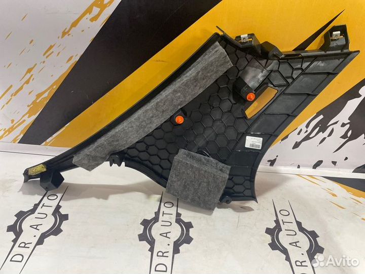 Обшивка стойки задняя правая Mercedes Glc W253 2