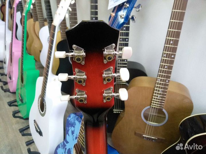 Новая акустическая гитара