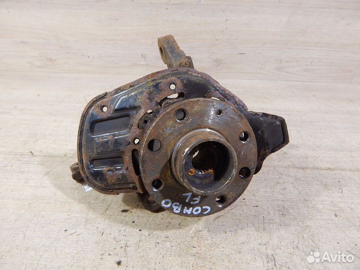 Кулак поворотный передний левый Opel Combo C