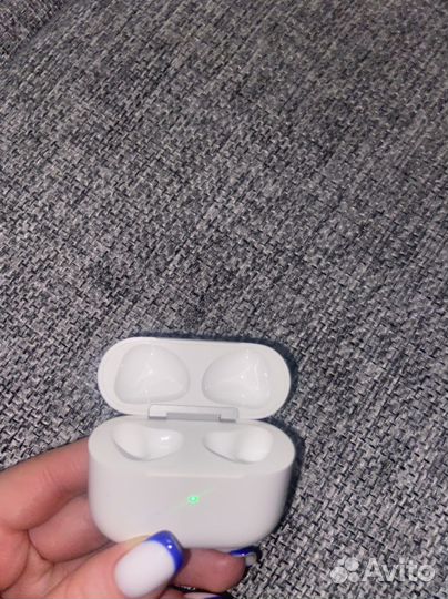 Оригинальный кейс от airpods pro