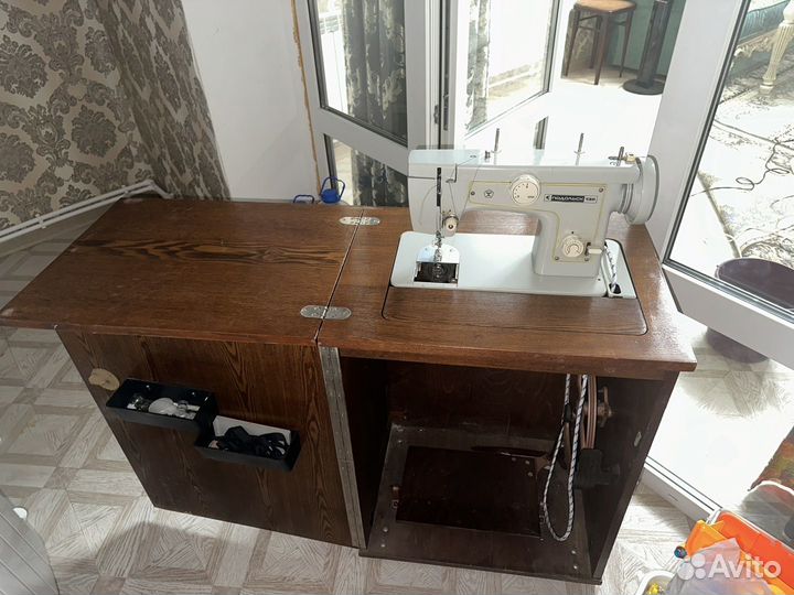Швейная машина Падольск 132