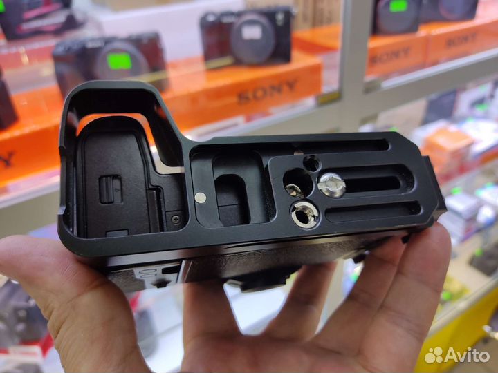 Клетка L-plate Fittest для Fujifilm X-S10