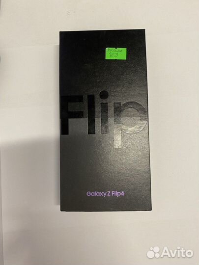 Samsung Galaxy Z Flip4, 8/128 ГБ