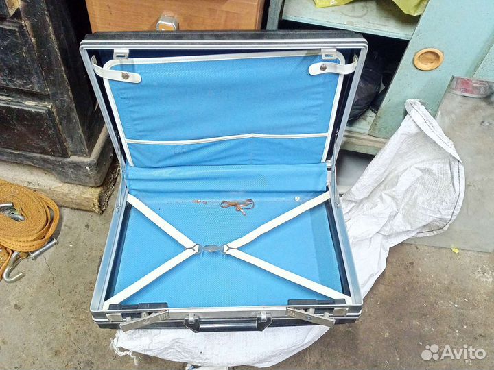 Чемодан 1987 года