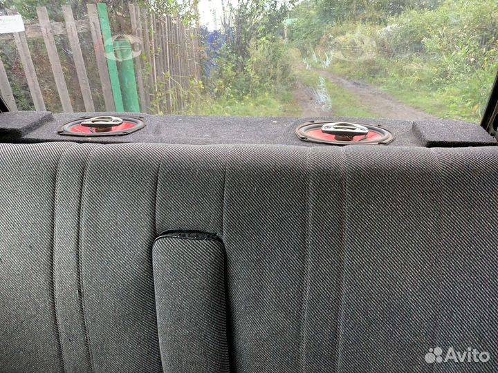 Заднняя акустическая полка 2106-2107-2101