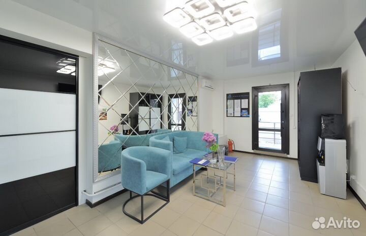 Мастер маникюра и педикюра