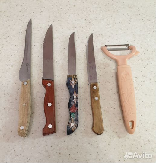 Ложки, вилки, терка, подставки, тарелка-поддон