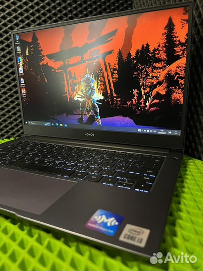 Ноутбук honor i3-10110/8Gb/SSD 256Gb/UHD