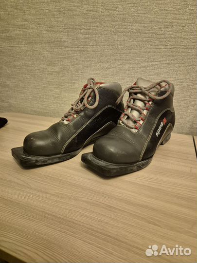 Лыжные ботинки spine 39 размер