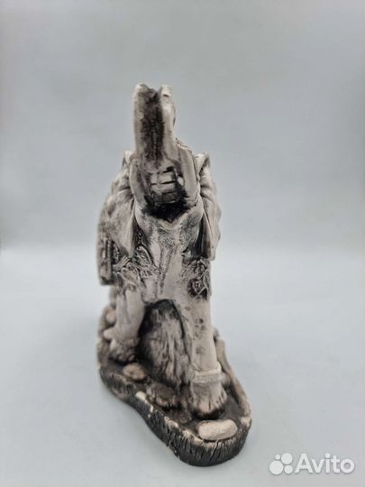 Статуэтка слон