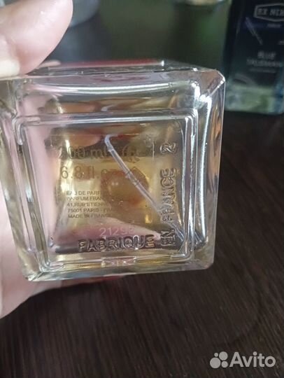 Продам парфюм