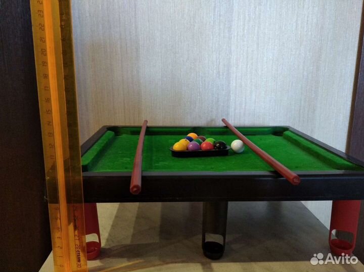 Игрушка бильярдный стол