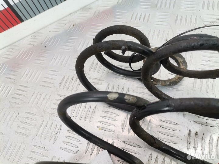 Пружина подвески задняя для Volkswagen Golf 4