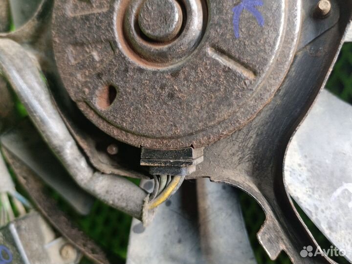 Вентилятор радиатора Mitsubishi carisma