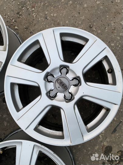 Оригинал Audi R17/5/112 Германия