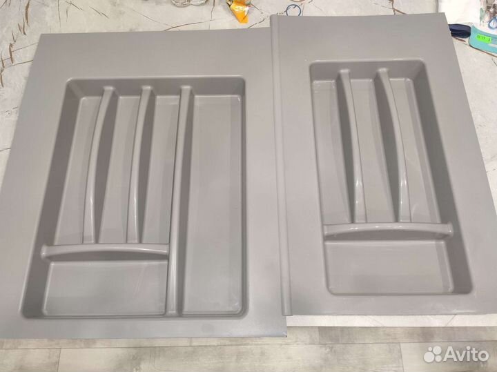 Лоток под столовые приборы