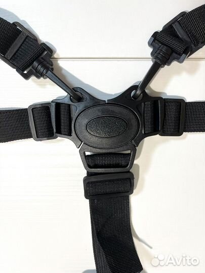 Пятиточечный ремень безопасности