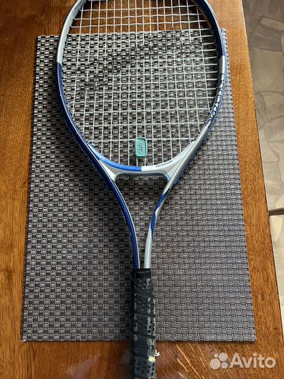 Ракетка для большого тенниса