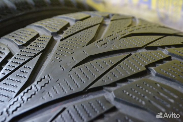 Nokian Tyres Hakkapeliitta R2 SUV 255/50 R19