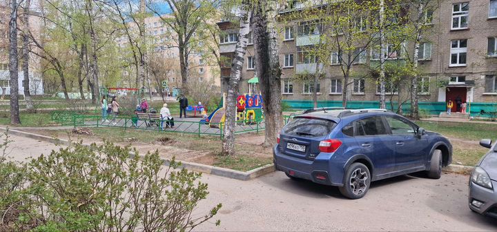 3-к. квартира, 54 м², 1/4 эт.