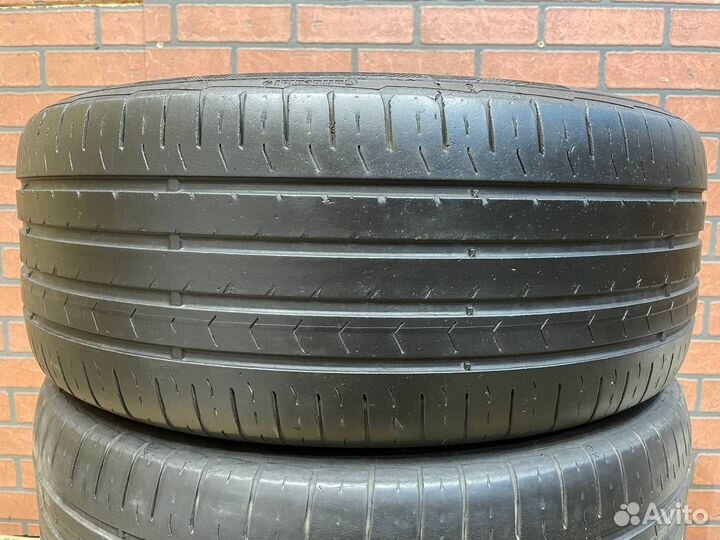 Continental ContiPremiumContact 5 215/55 R17 94W