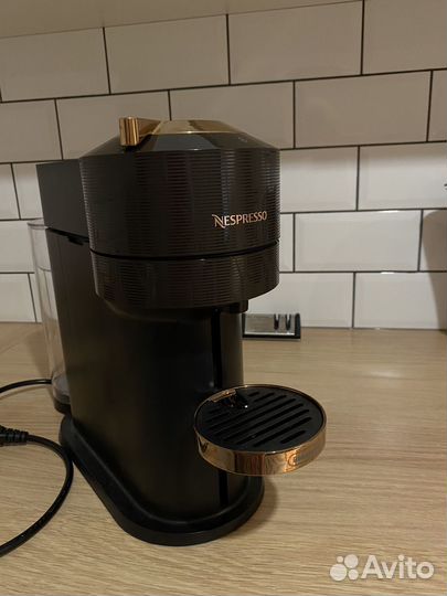 DeLonghi кофеварка nespresso ENV120.BW