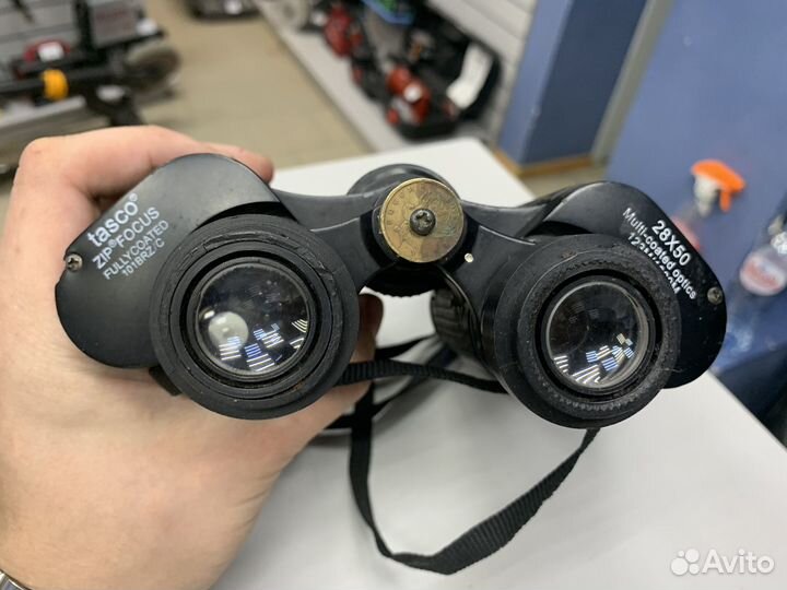 Бинокль Tasco 20x50