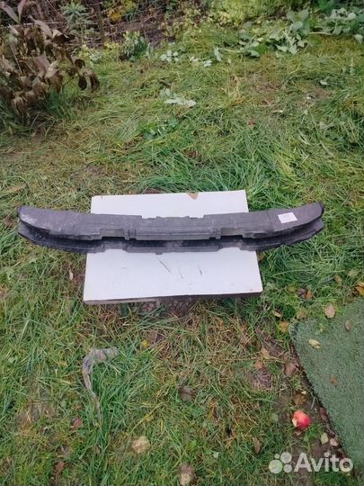 Наполнитель переднего бампера Пежо 3008