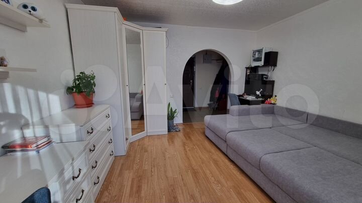 2-к. квартира, 42,3 м², 1/15 эт.