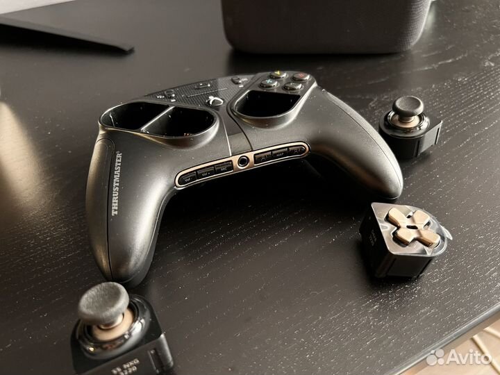 Геймпад Thrustmaster eSwap X pro