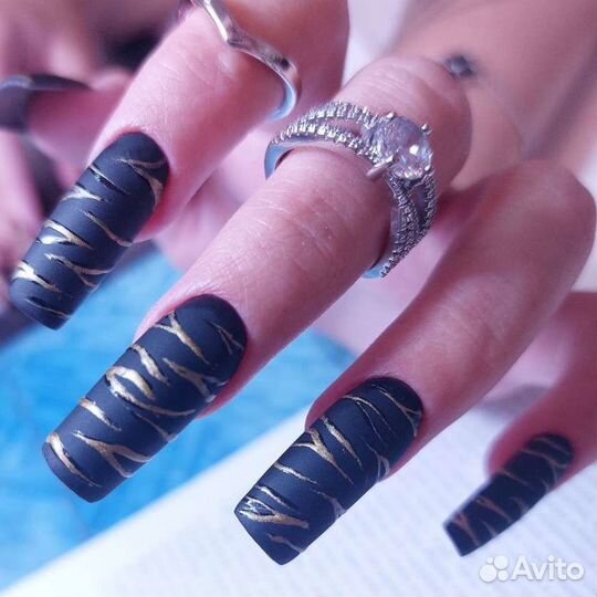 Укрепление ногтей, наращивание, модели