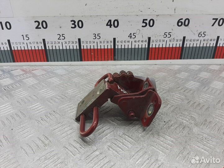 Петля для Volkswagen Bora(Jetta)