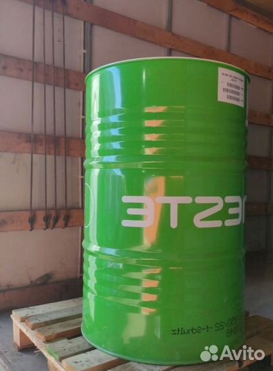 Моторное масло Shell Rimula R4X 15W-40 для грузовиков