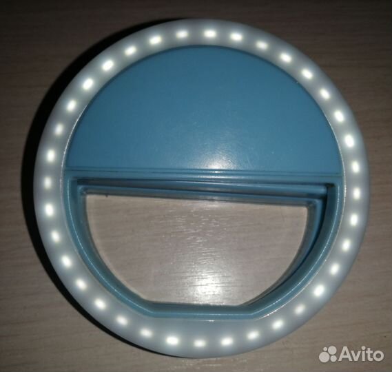 Маленькая кольцевая лампа для селфи и съёмки