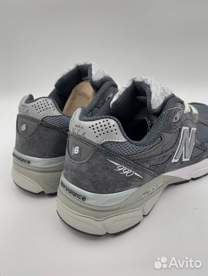 Кроссовки New Balance 990 v3