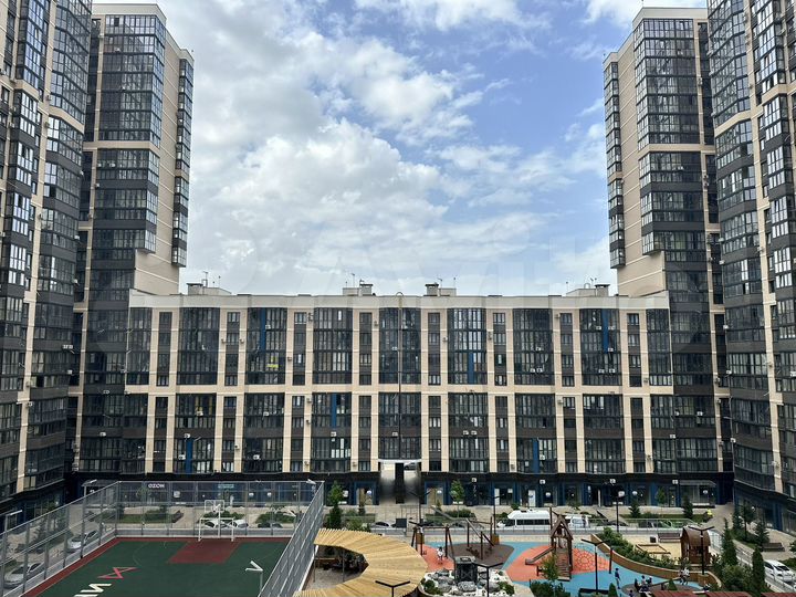 2-к. квартира, 66,8 м², 7/24 эт.