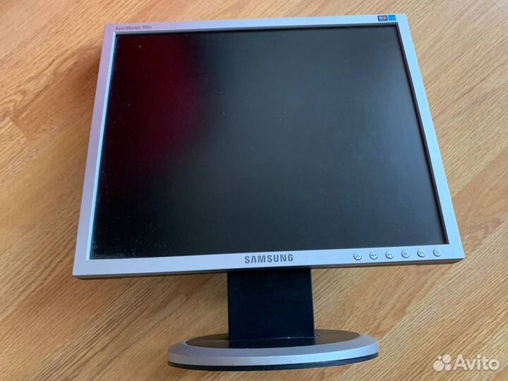 Монитор Samsung SyncMaster 740N, 1280x1024, 75 Гц