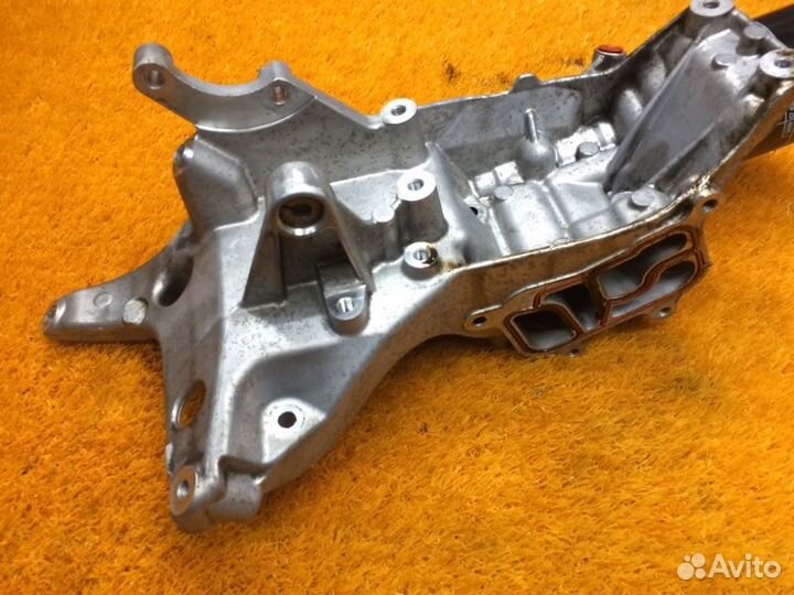 Корпус масляного фильтра Audi Q5 8R cdnc 2010