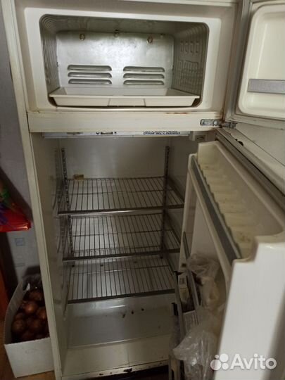 Холодильник на запчасти