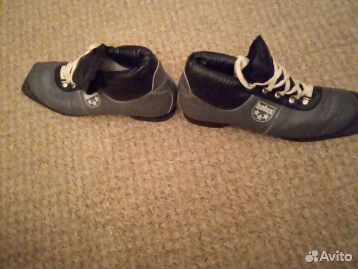 Лыжные ботинки botas 42-43