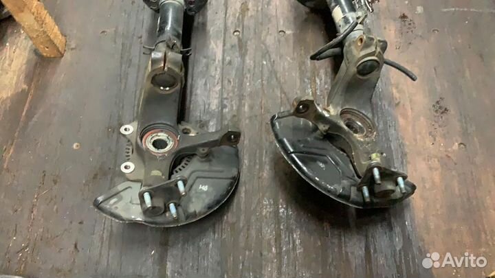 Стойки амортизаторов на Opel Astra F в сборе