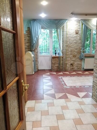 Дом 240 м² на участке 3 сот.